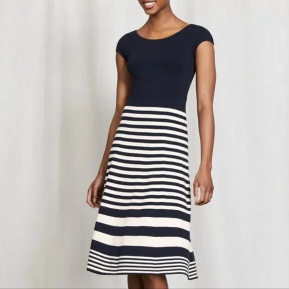 Boden Dresses & Skirts - Boden Womens Harriet A-Line Striped Cap Sleeve Knit Midi Dress Size 8 Navy White
